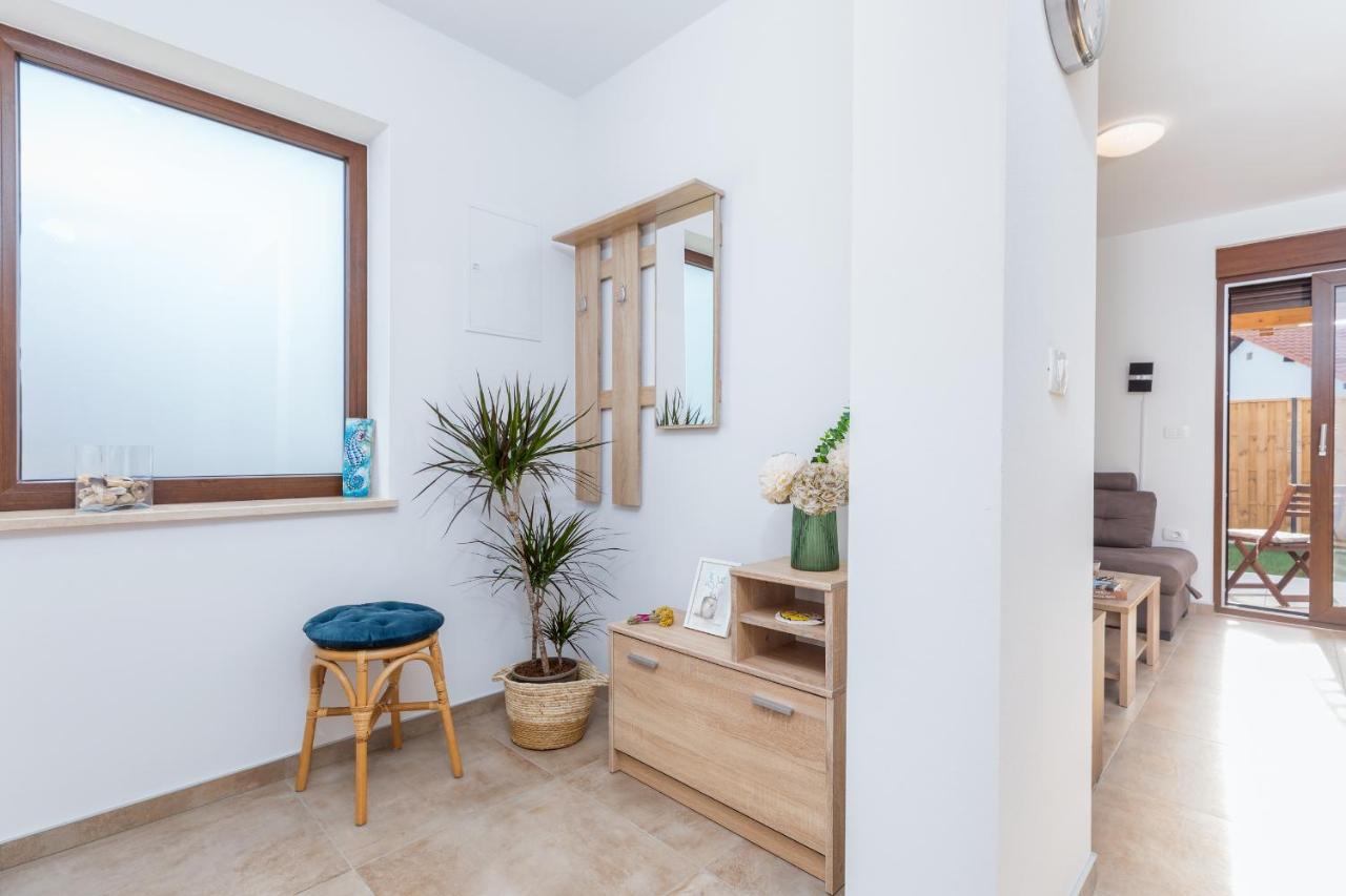Rental House Nada Fazana Exterior photo